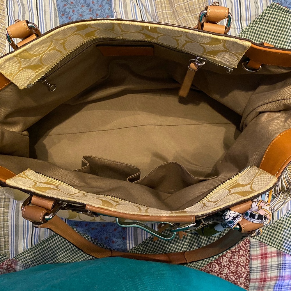 Coach Signature Hampton Set - Picture 3 of 8
